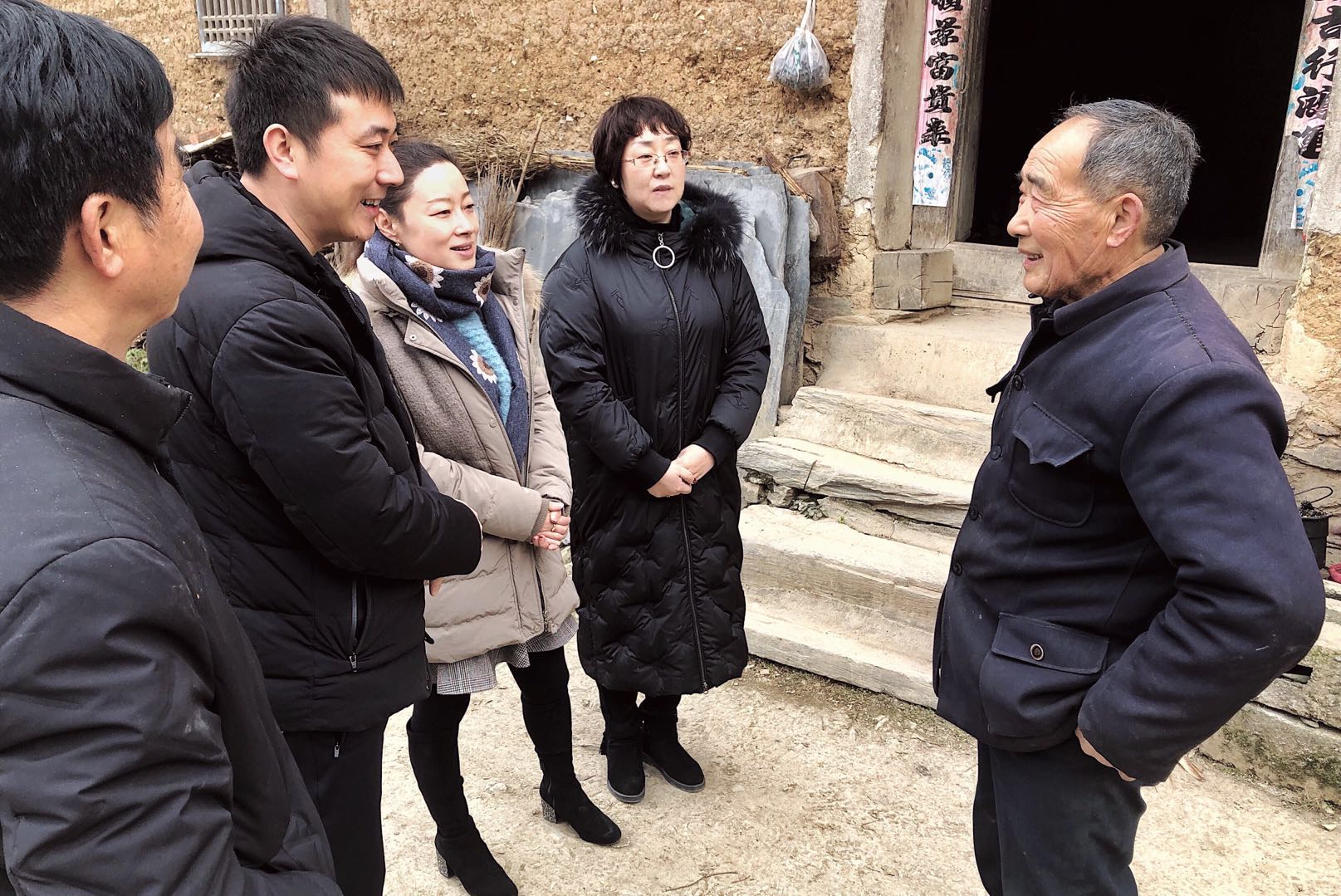 陕西6008集团集团赴旬阳县双河镇走访慰问送温暖