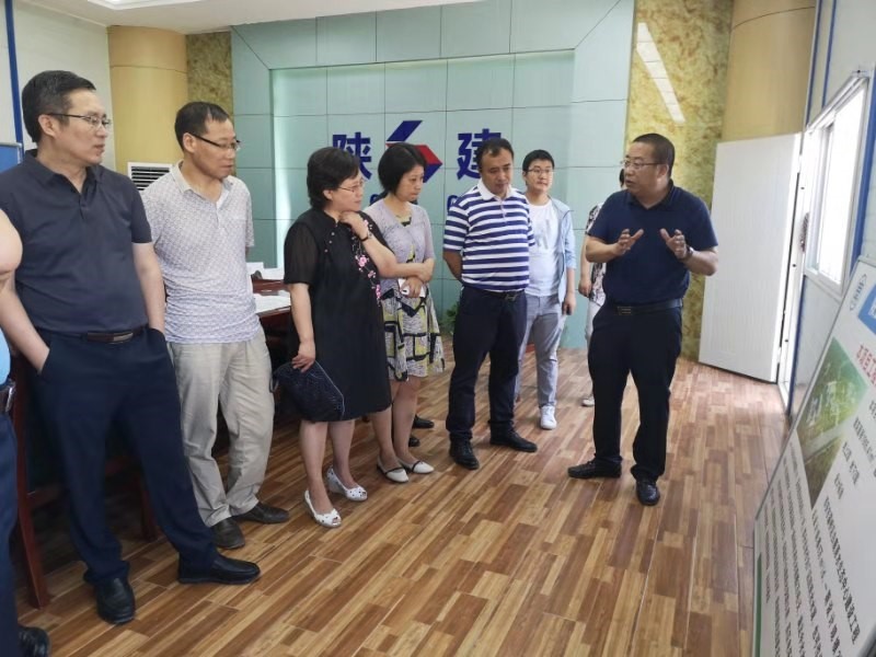 西安市灞桥区委常委、副区长李军考到水情形公司白鹿原水生态项目调研