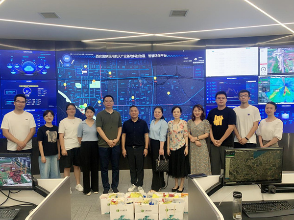 陕西6008集团集团开展“送清凉”活动 关爱一线职工