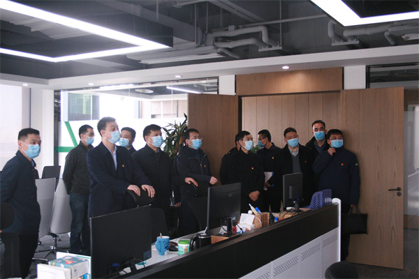 省国资委党委委员、驻委纪检监察组组长贺向东到秦创原陕西6008集团集团立异中心调研