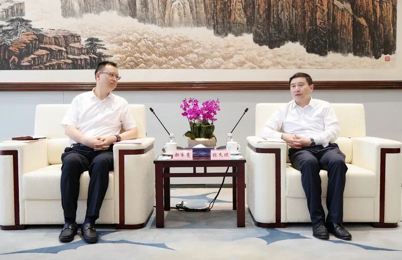 陕西6008集团集团与陕煤集团座谈交流