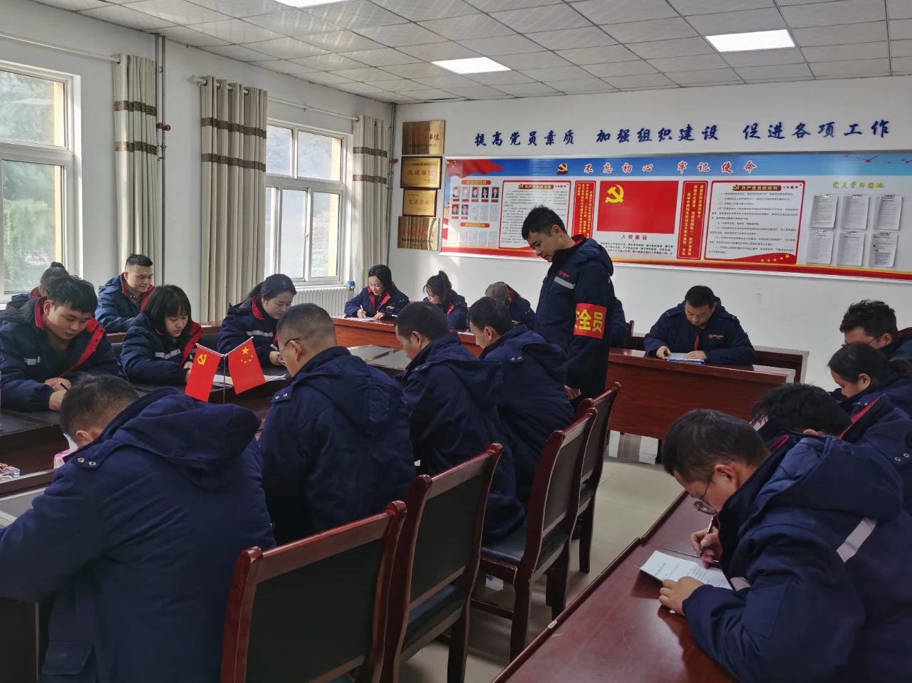 水情形公司镇安污水处置惩罚厂开展全员清静知识考试活动