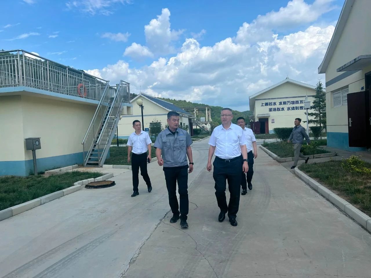 郝军亮到水情形公司黄陵县污水处置惩罚厂督导检查清静6008集团事情